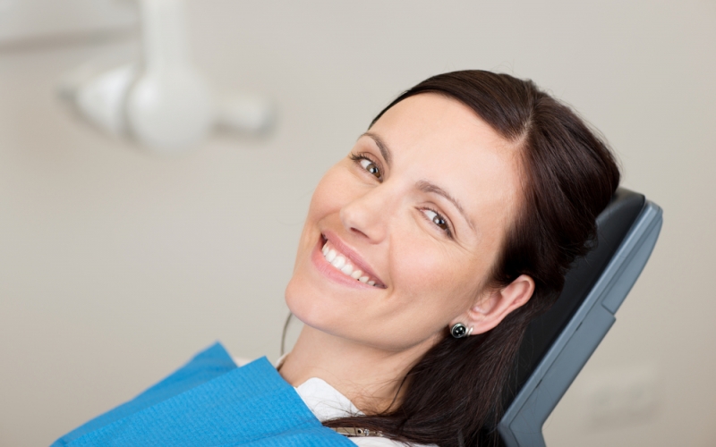 Дело в улыбке: как стоматологические проблемы влияют на скорость старения лица
