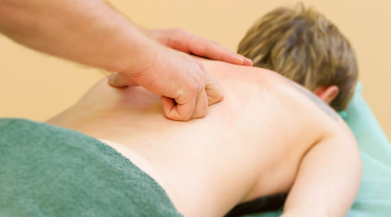 Как делать массаж спины и позвоночника