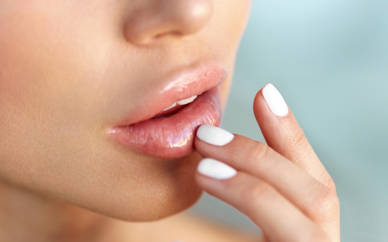 Выйди вон: как удалить из губ силиконовый наполнитель